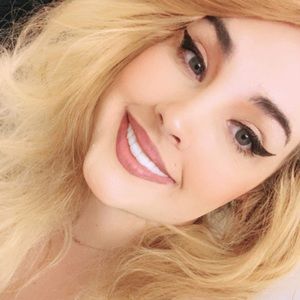 Meet your Posher, Pamela